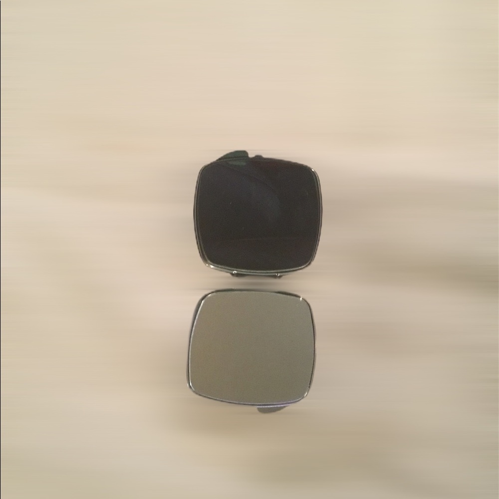 I Love ❤️ Lucy Compact Mirror🎈 - Picture 4 of 5